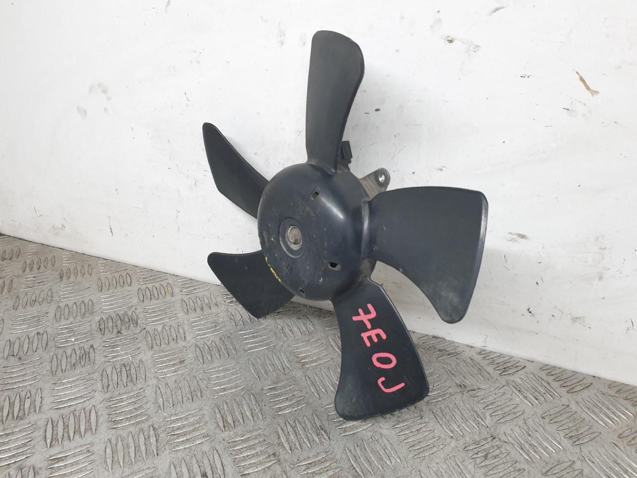 VENTILATOR HLADNJAKA X-Trail T30 (04-07) DIJELOVI