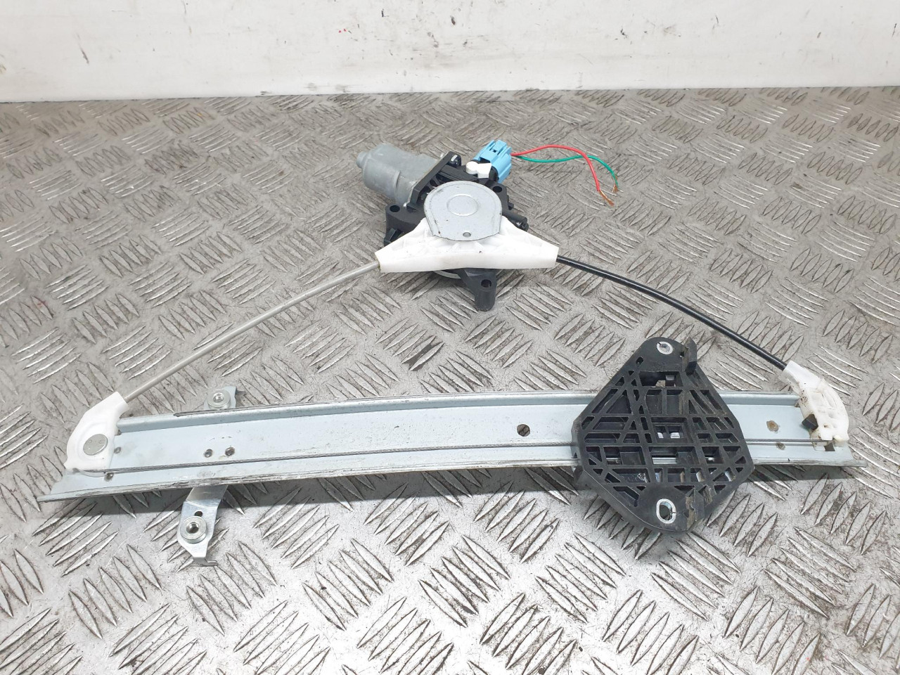 ZD PODIZAC STAKLA Impreza (07-12) DIJELOVI