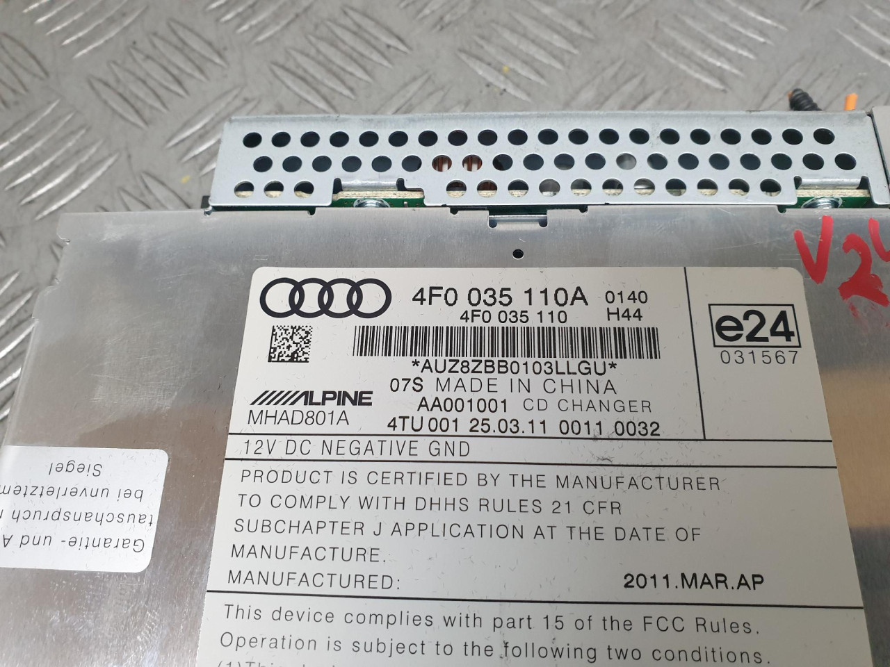 CD CHANGER A6 4F (08-11) 4F0035110A 4F0035110 DIJELOVI