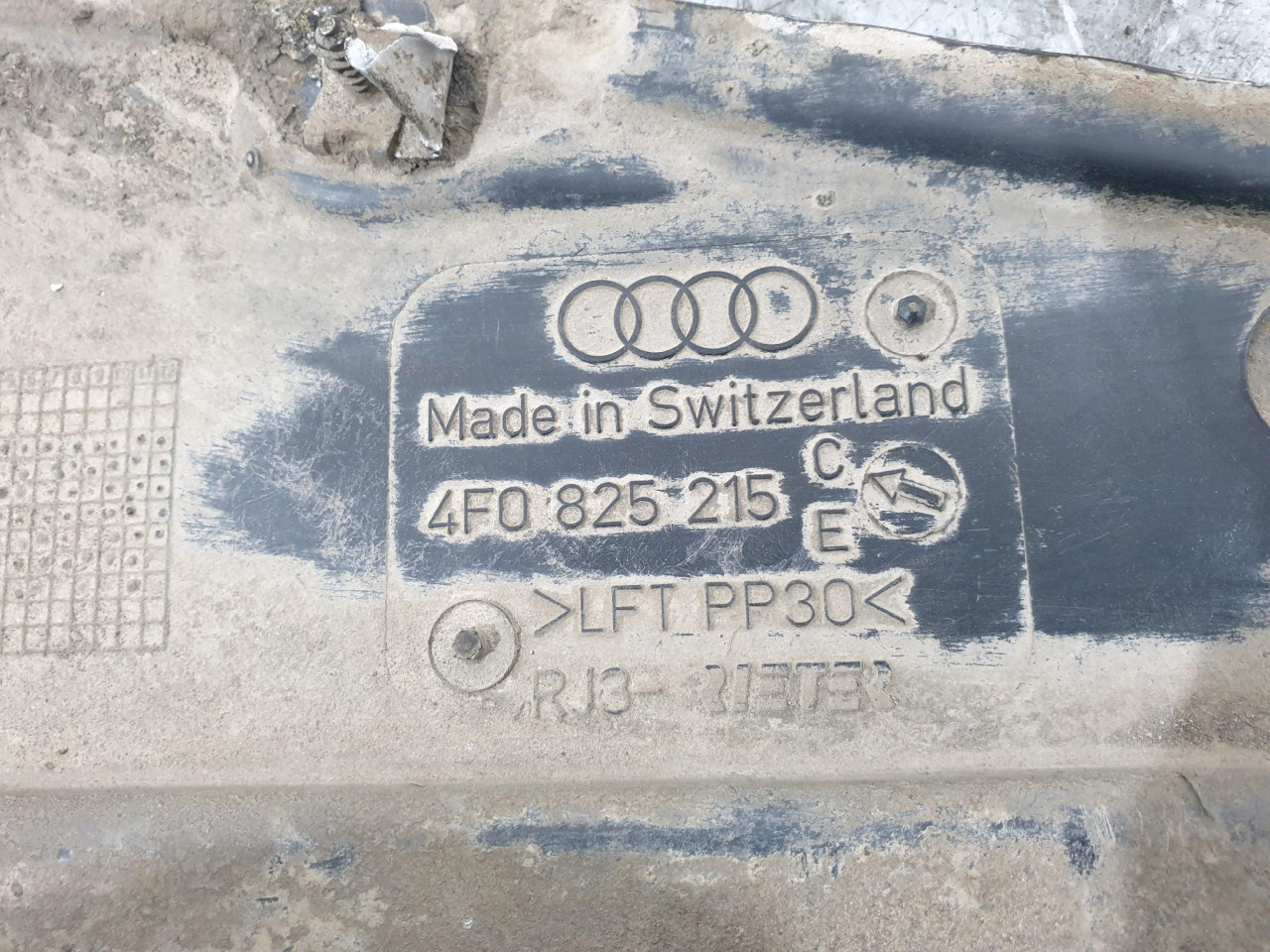 L PODNA ZASTITA A6 4F (08-11) 4F0825215C DIJELOVI