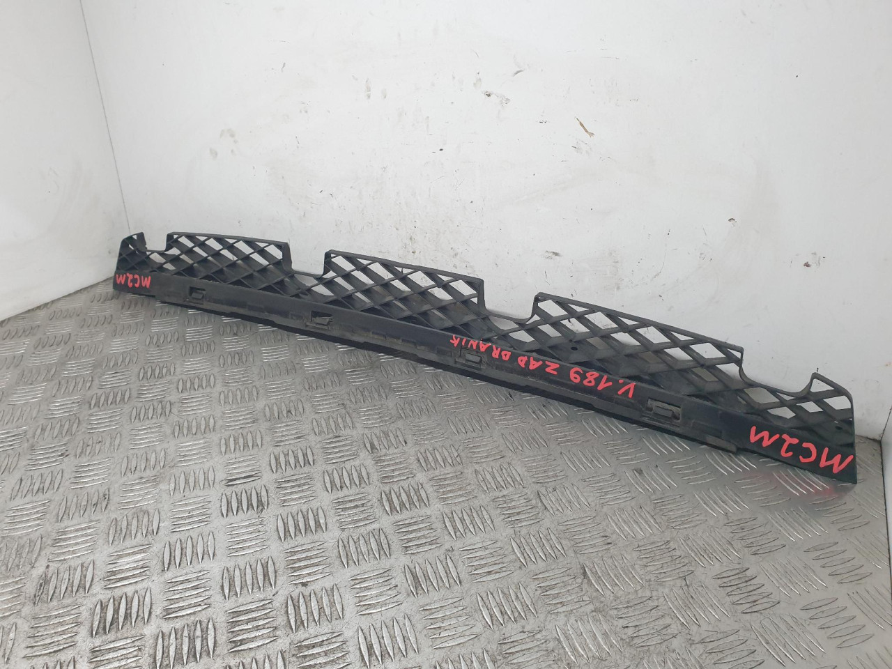 NOSAC ZADNJEG BRANIKA Pasat 7 (10-15) 3AE807863