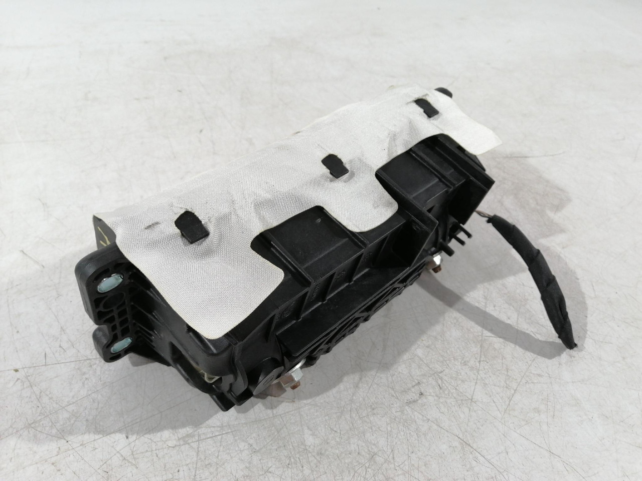 DESNI AIRBAG SUVOZAC Pasat 7 (10-15) 3AA880204 DIJELOVI