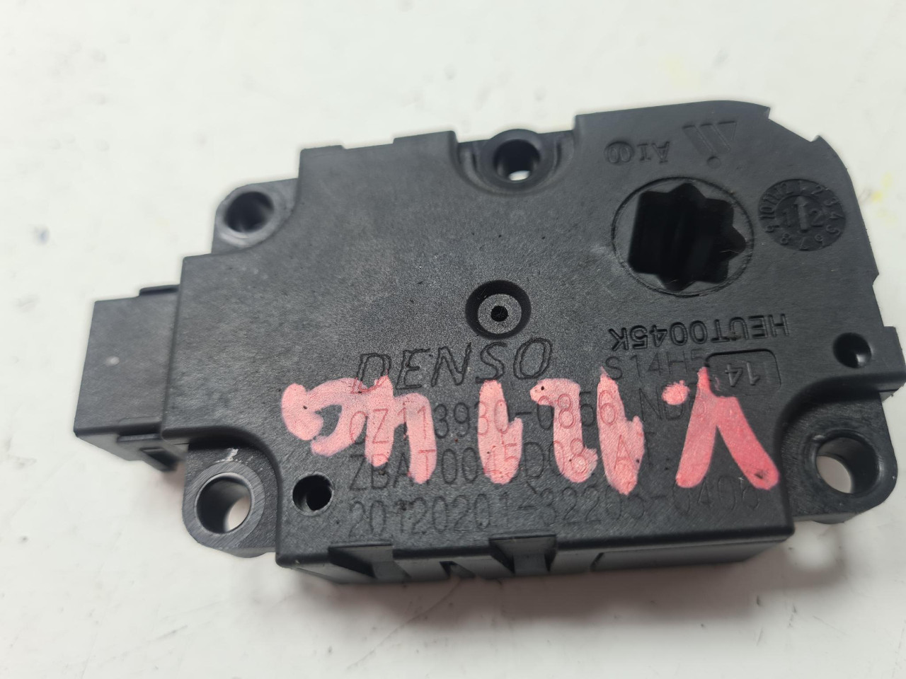 AKTUATOR AC MOTORIC A6 4G (10-14) CZ1139300856 DIJELOVI