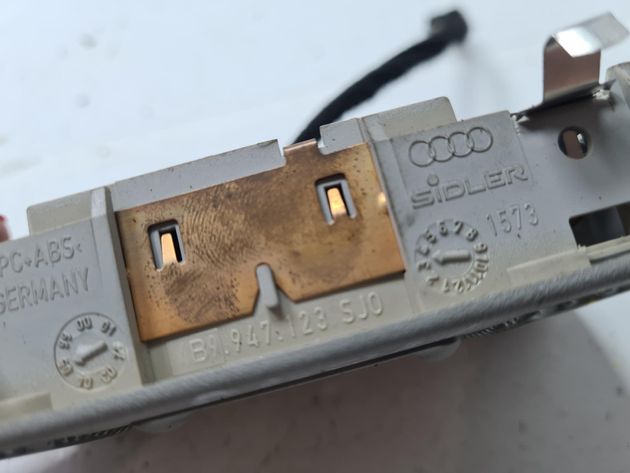 SVJETLO KABINE A4 B7 (04-08) 4B9947123 DIJELOVI
