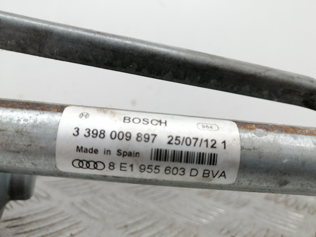 MOTORIC POLUGE BRISACA A4 B7 (04-08) 8E1955119B0Y