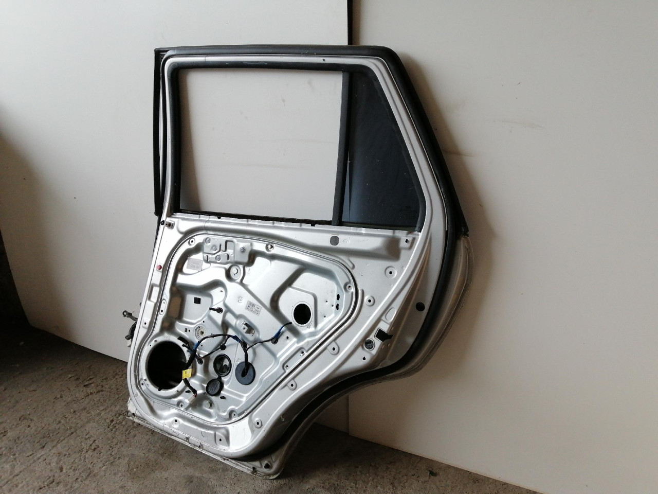 ZD VRATA Santa Fe (06-10) 834802B030 DIJELOVI