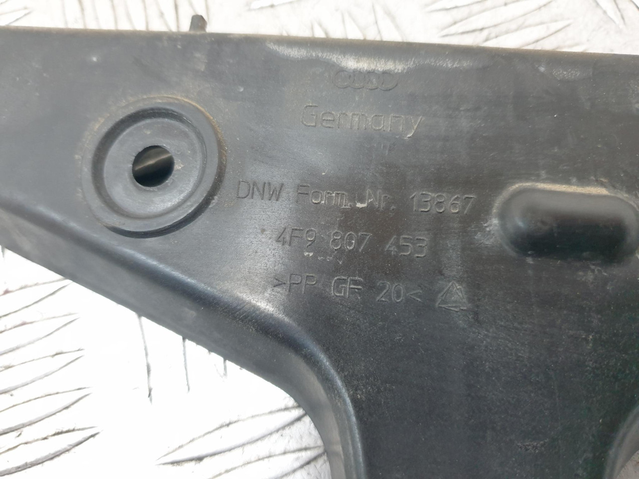 L NOSAC ZADNJEG BRANIKA A6 4F (04-08) 4F9807453