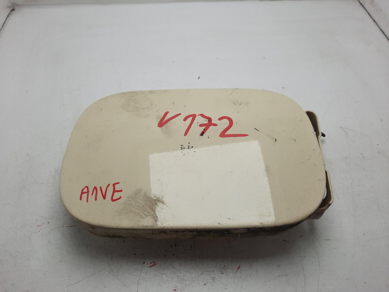 POKLOPAC REZERVOARA C W203 (04-07) A2035841239 DIJELOVI