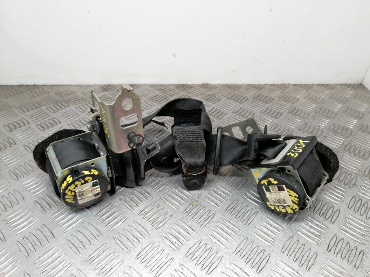 ZADNJI POJASEVI Avensis (09-11) 609311300B DIJELOVI