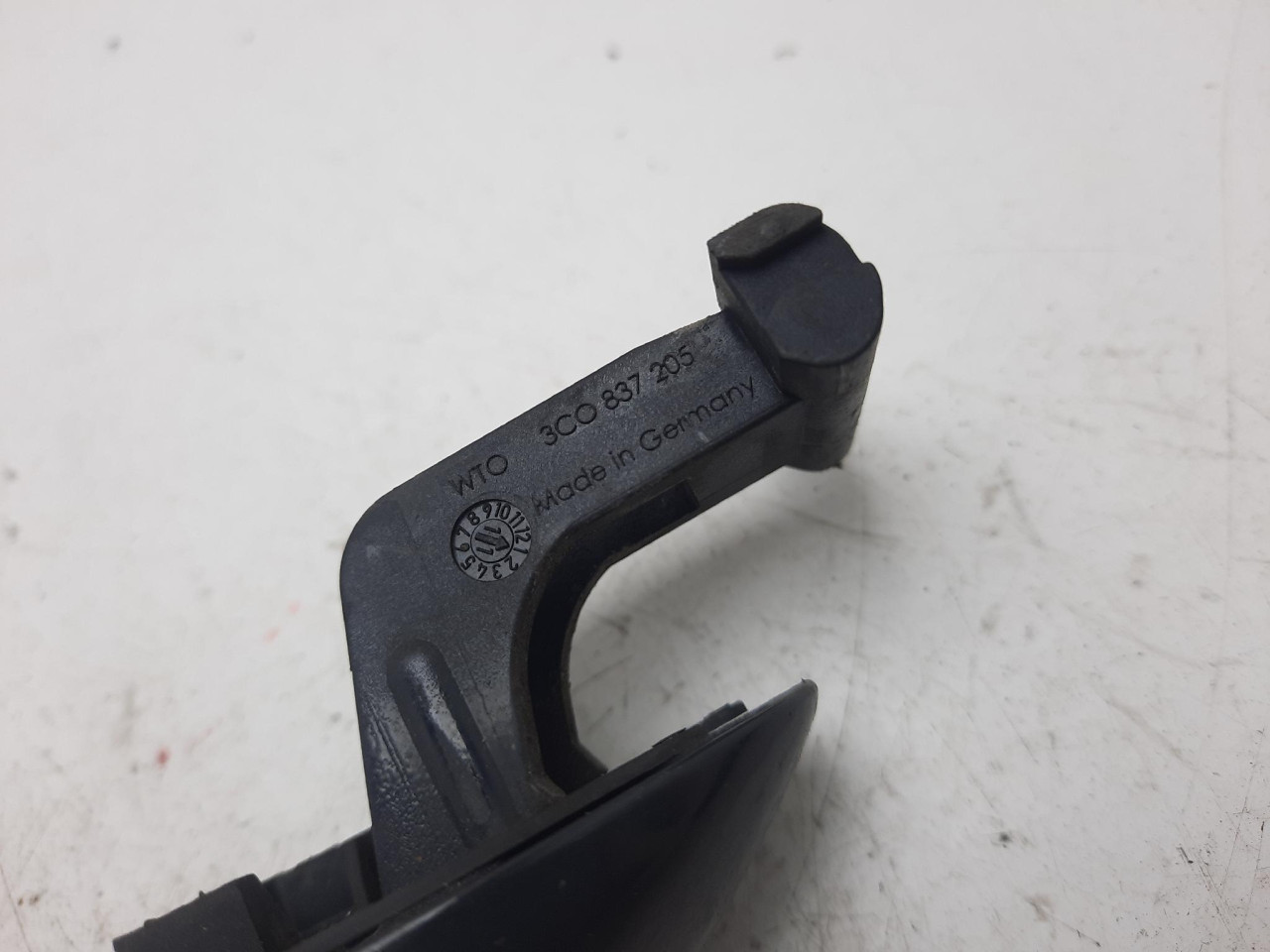 ZL STEKA - RUCKA VRATA Pasat 7 (10-15) 3C0837205