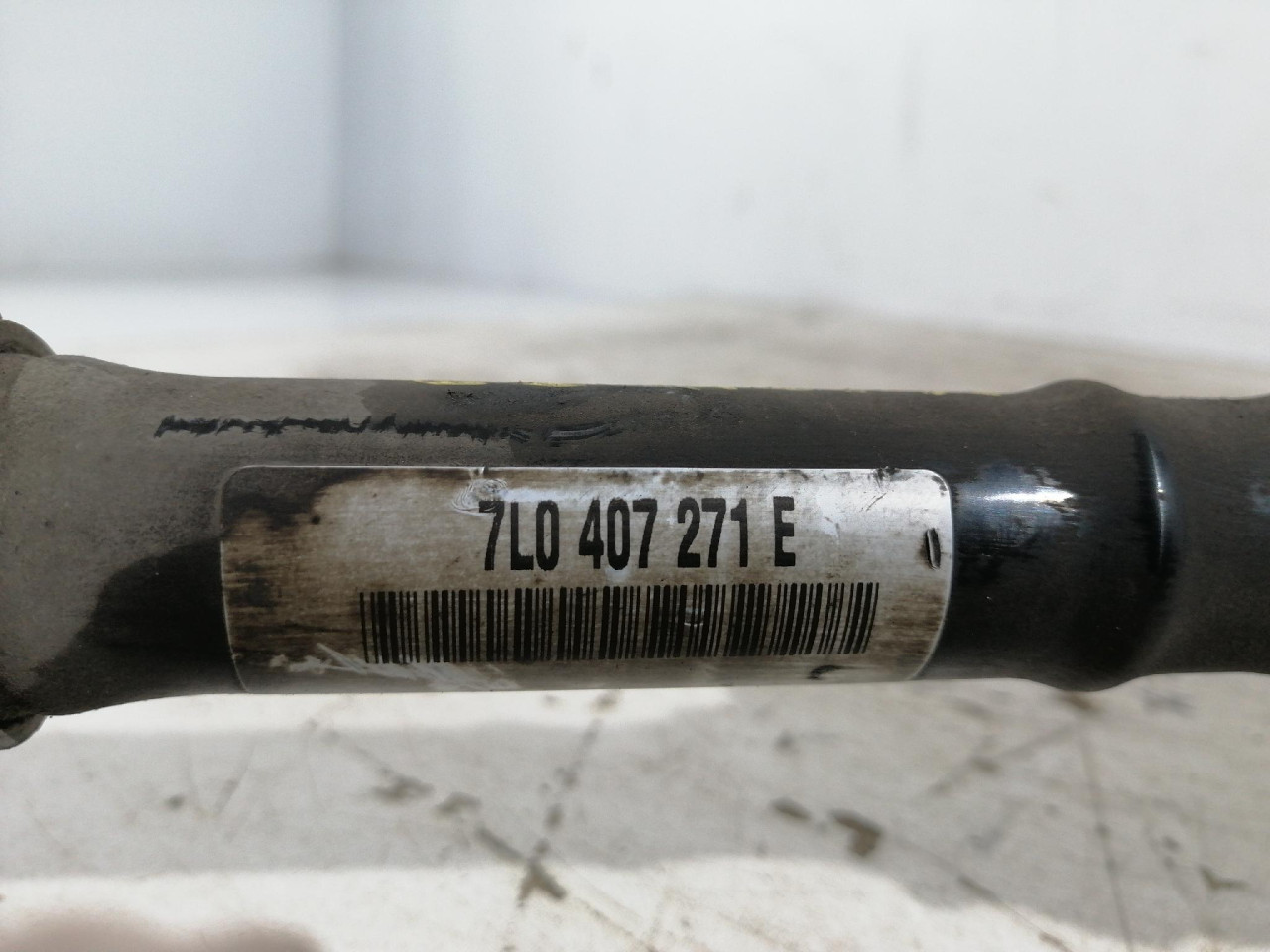 D PREDNJA POLUOSOVINA Q7 4L (05-09) 7L0407271E DIJELOVI
