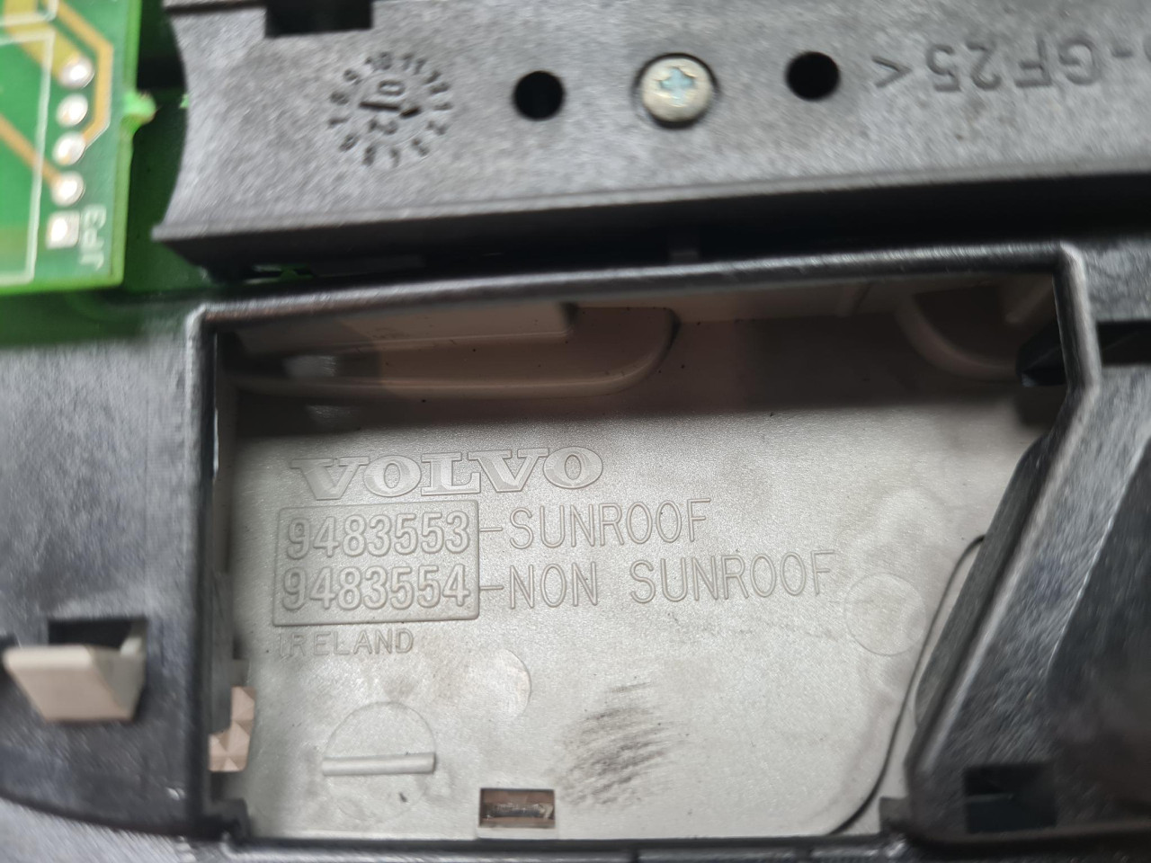 SVJETLO KABINE S60 (00-04) 9483553 DIJELOVI