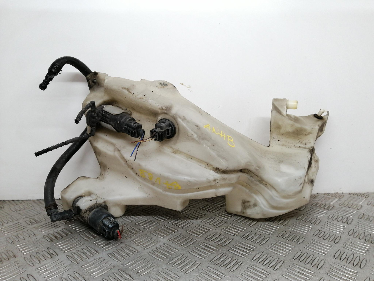 BOCA VODE BRISACA A4 B7 (04-08) 8E0955451AN DIJELOVI