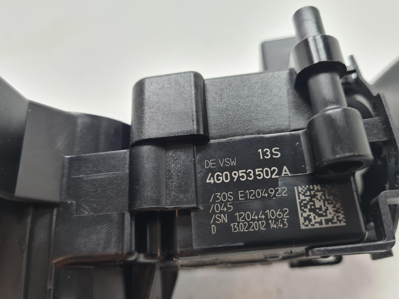 RUCICE ZMIGAVACA BRISACA A6 4G (10-14) 4G0953502A