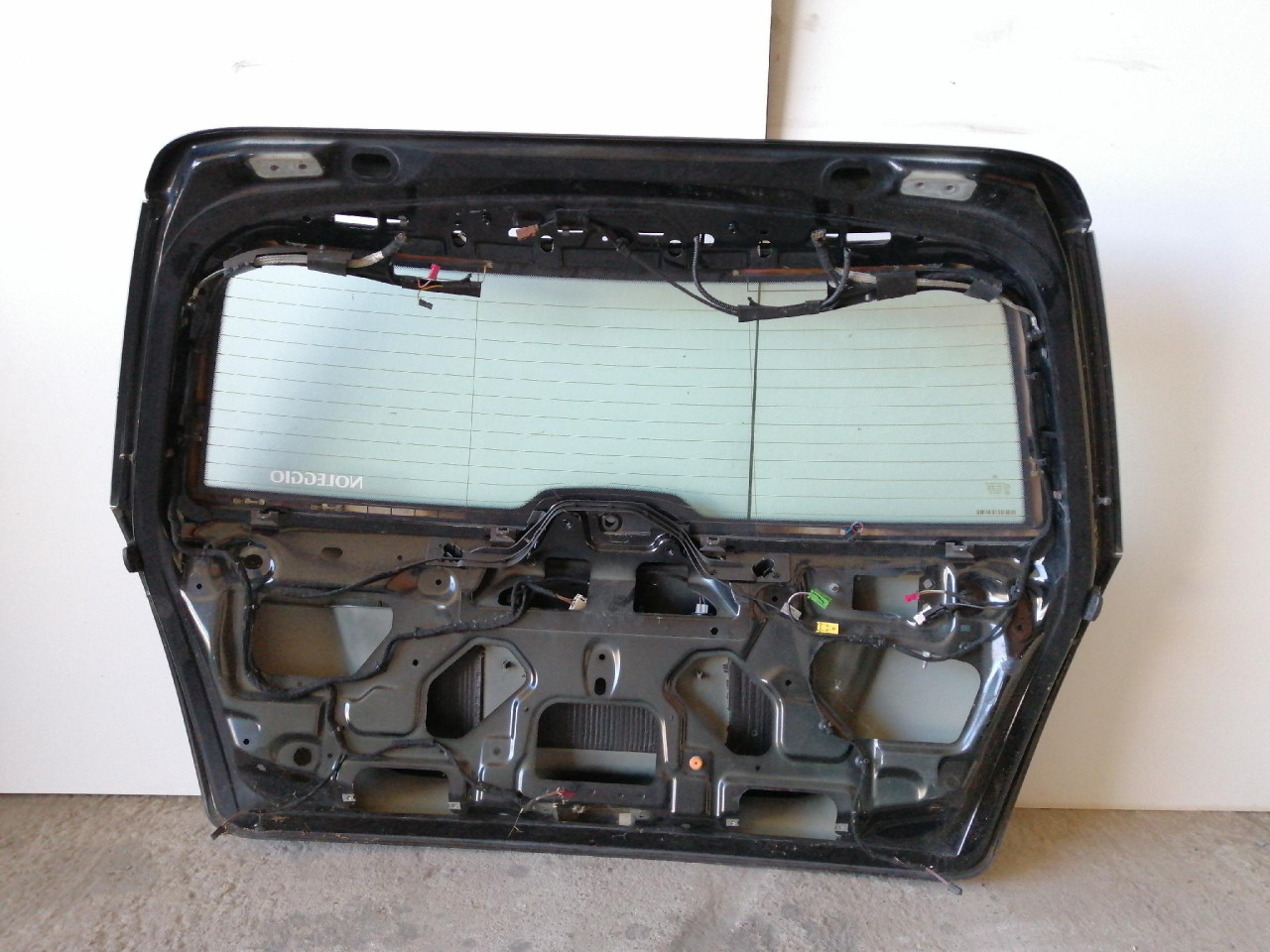 GEPEK VRATA C W204 (07-11) DIJELOVI