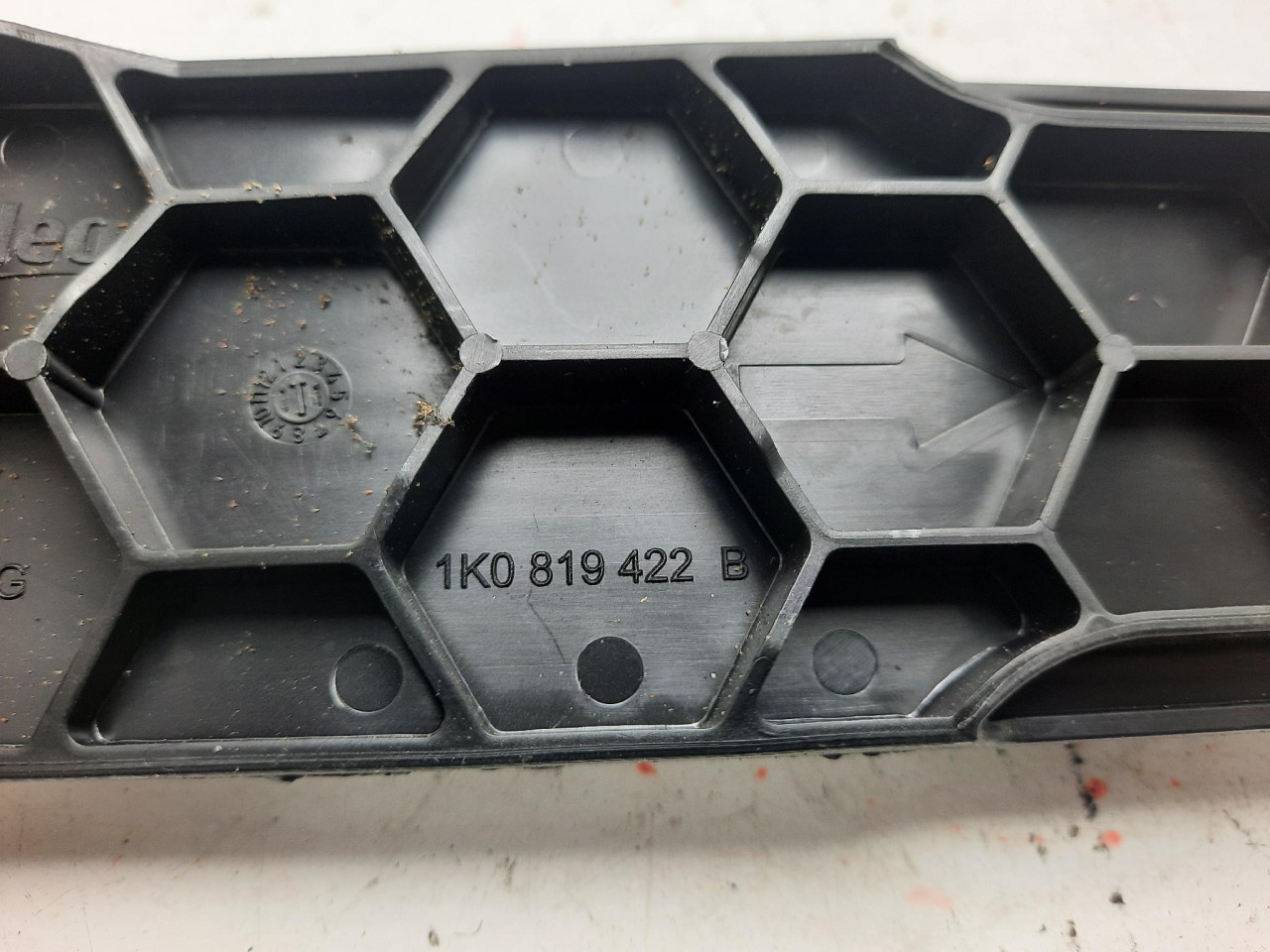 PLASTIKA RAZNO Pasat 7 (10-15) 1K0819422B DIJELOVI