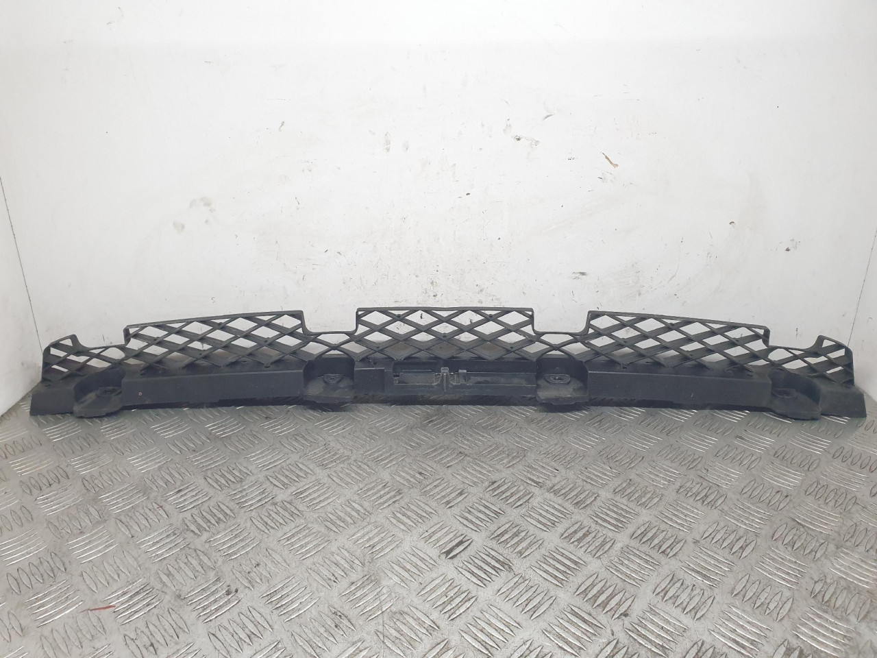 NOSAC ZADNJEG BRANIKA Pasat 7 (10-15) 3AE807863