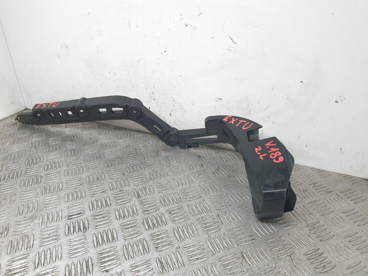 L NOSAC ZADNJEG BRANIKA Pasat 7 (10-15) 3AE807393