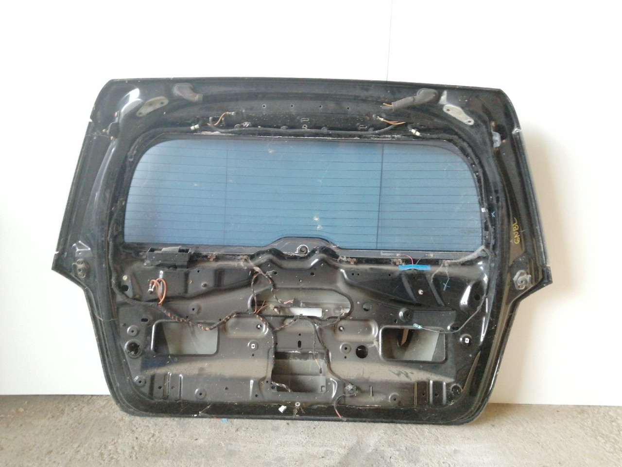 GEPEK VRATA GL X164 (06-09) DIJELOVI