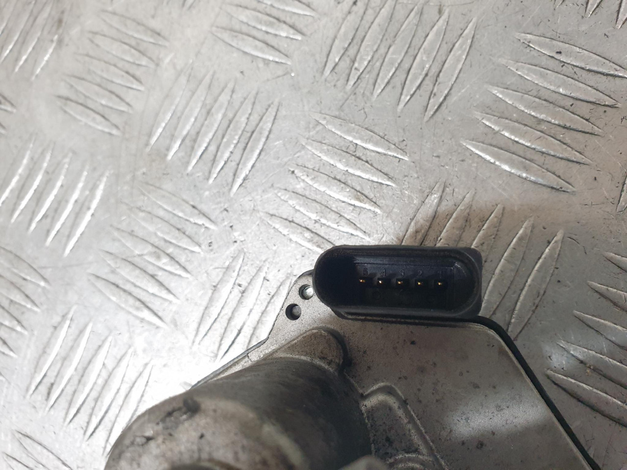 KLAPNA GASA Q3 8U (11-14) CFF 2.0 103kW DIJELOVI