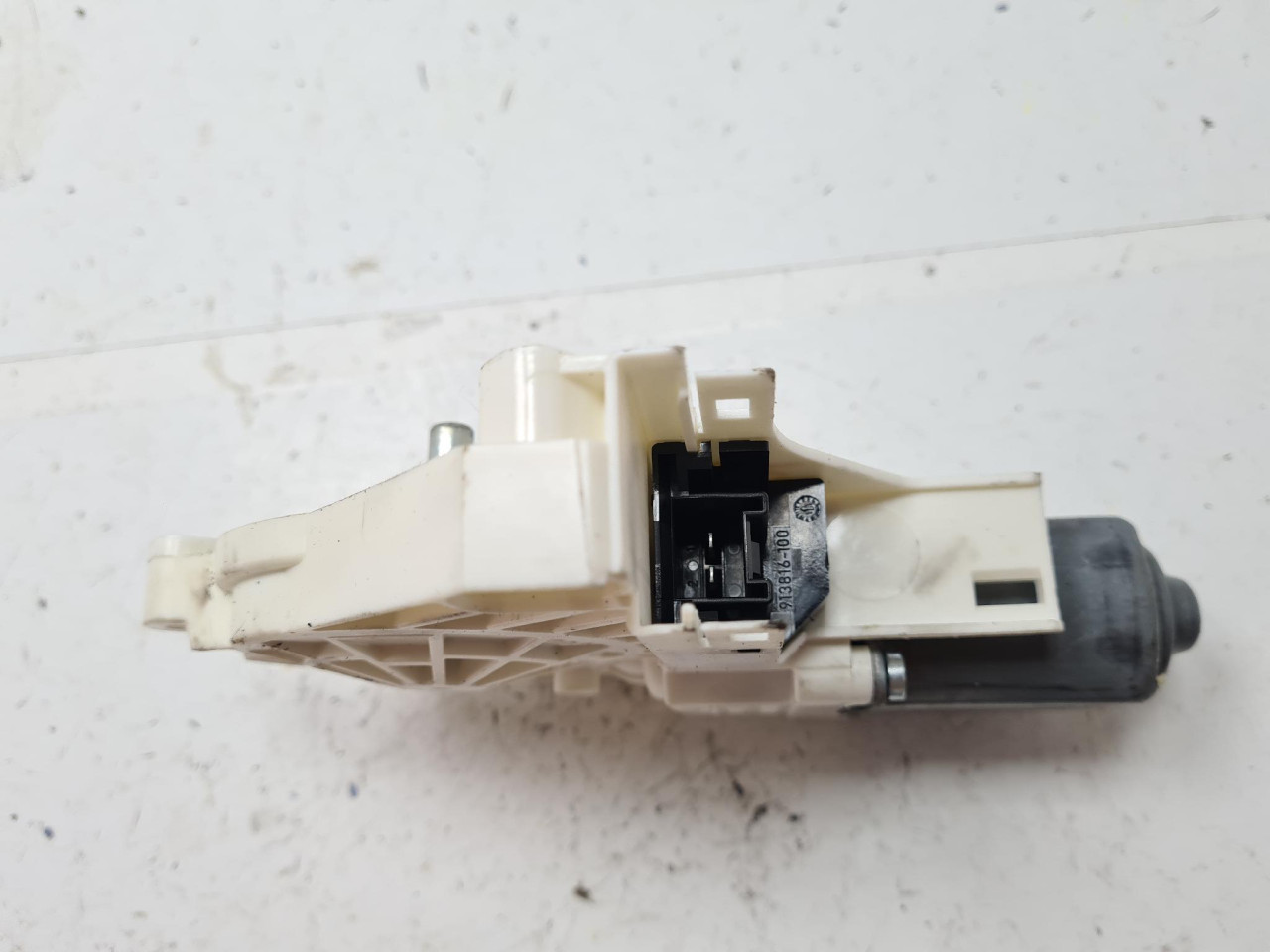 ZL MOTORIC PODIZACA A6 4G (10-14) 8K0959811A DIJELOVI