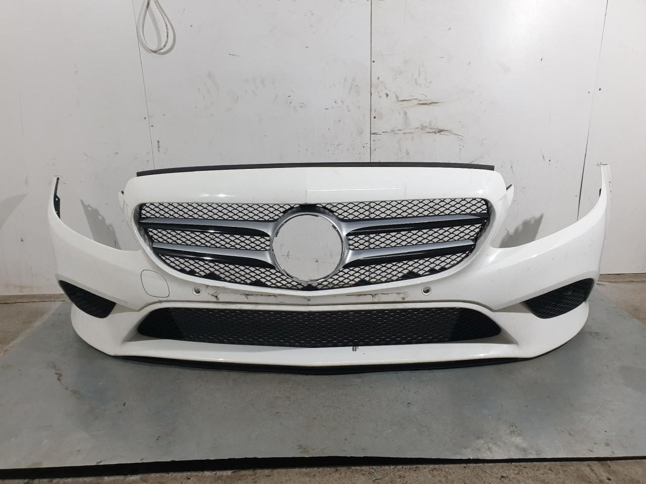 PREDNJI BRANIK C W205 (18-21) DIJELOVI