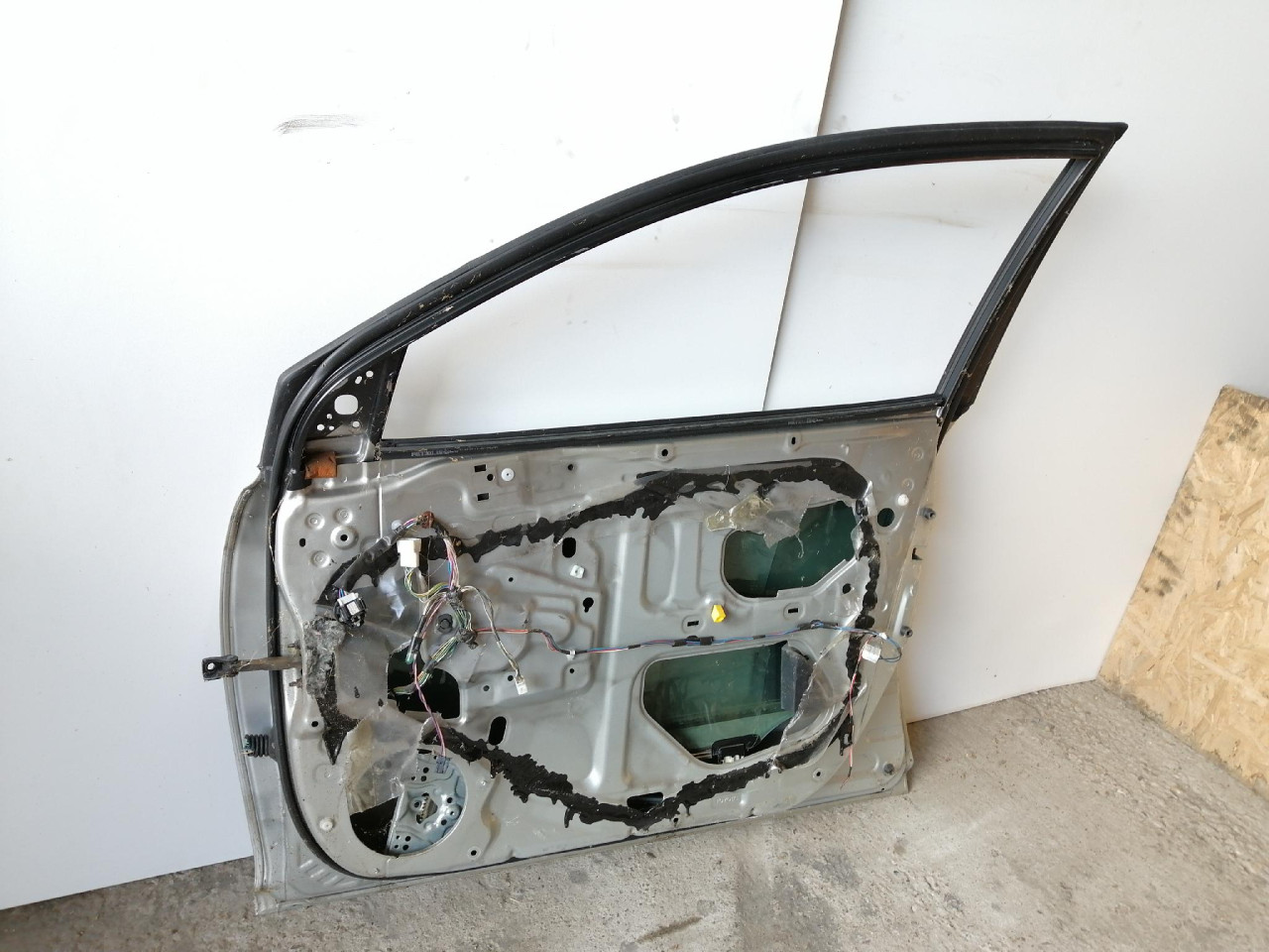 PD VRATA Avensis (06-09) DIJELOVI