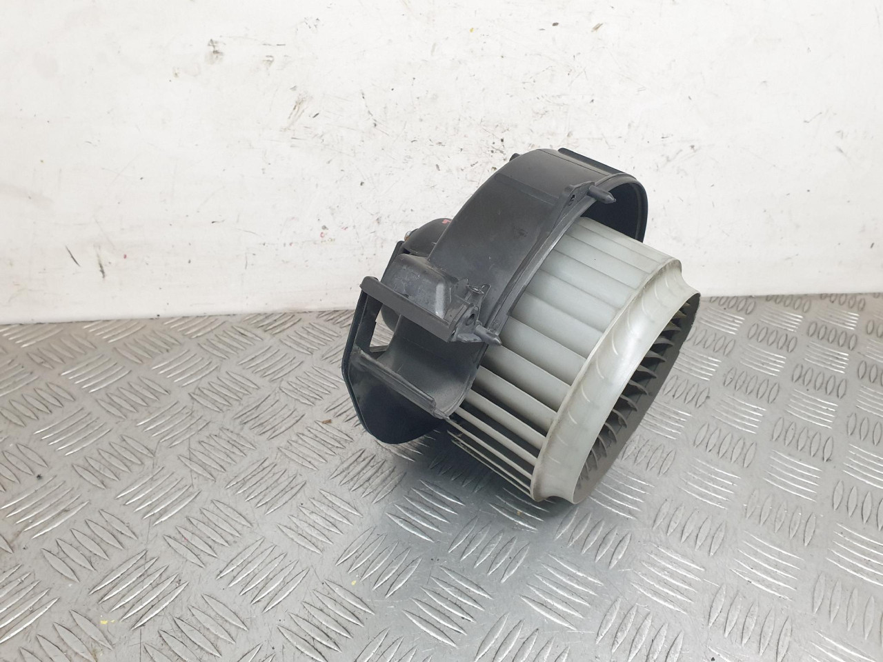 VENTILATOR KABINE A6 4F (04-08) DIJELOVI