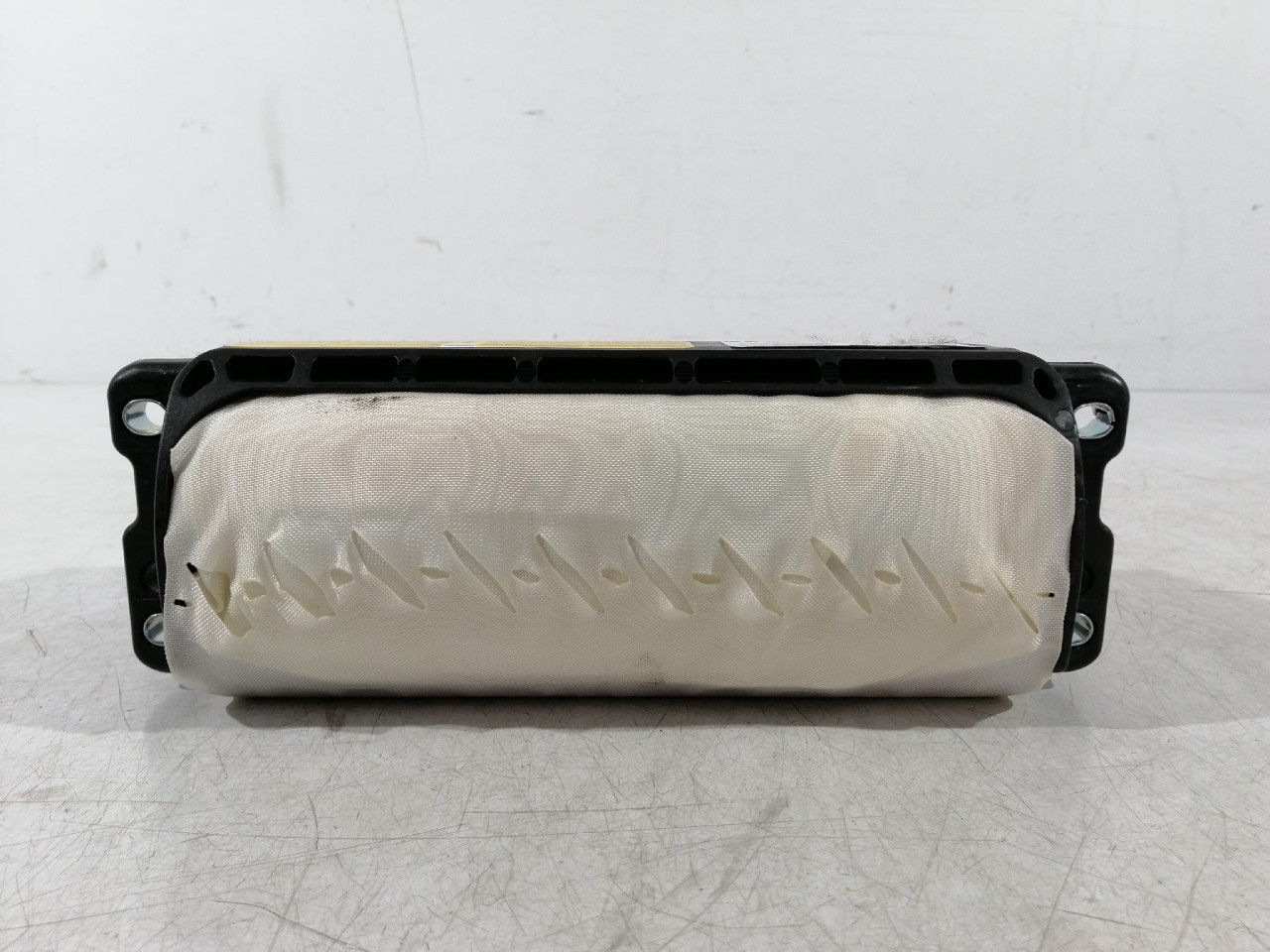 DESNI AIRBAG SUVOZAC Pasat 7 (10-15) 3AA880204 DIJELOVI