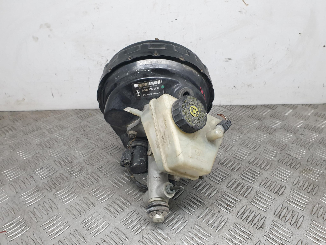 SERVO DOBOS C W203 (04-07) A0054304730 DIJELOVI