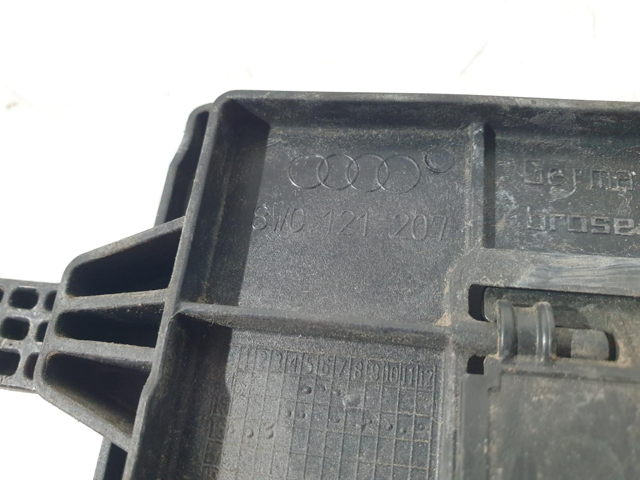 NOSAC VENTILATORA HLADNJAKA A4 B9 8W (15-20) 8W0121207