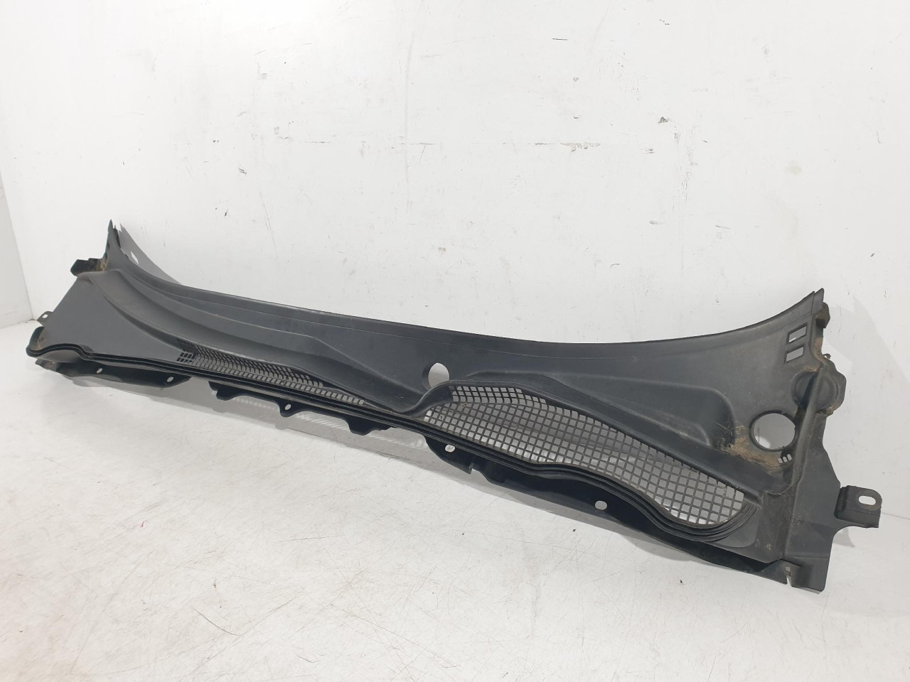 SLIVNIK PLASTIKA SAJBE Impreza (07-12) 91411FG010