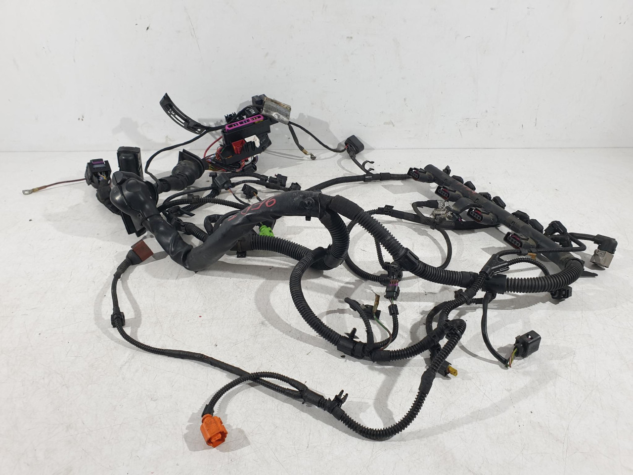 INSTALACIJA MOTORA A6 4G (10-14) 2.0 132kW 4G1971072FN