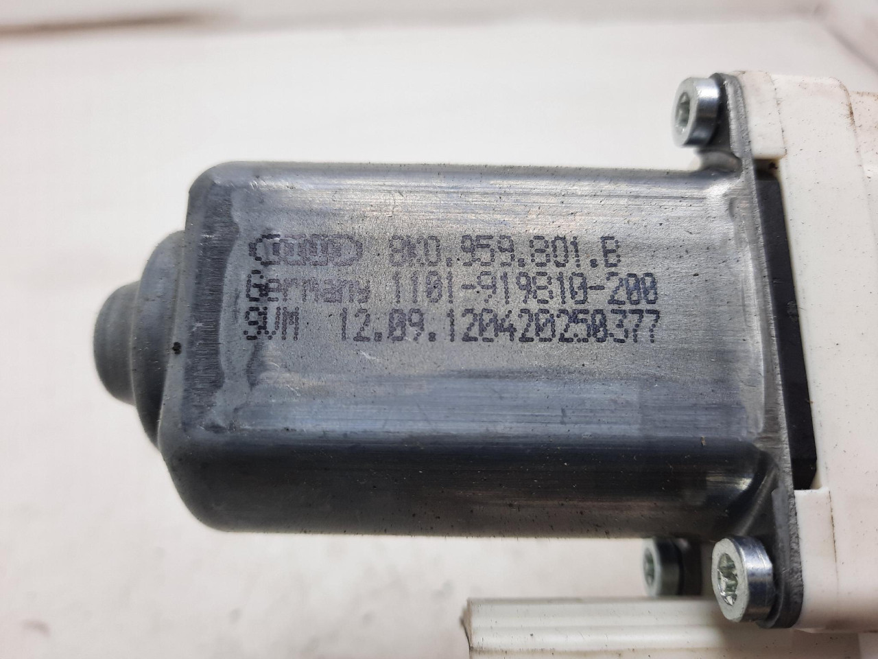 PL MOTORIC PODIZACA A6 4G (10-14) 8K0959801B DIJELOVI