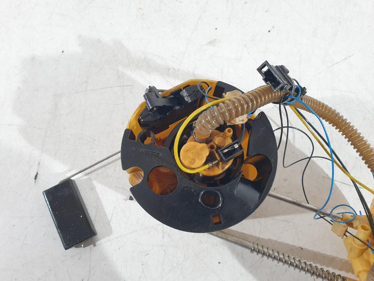 PUMPA REZERVOARA A6 4F (04-08) 4F0919050F A2C53091963