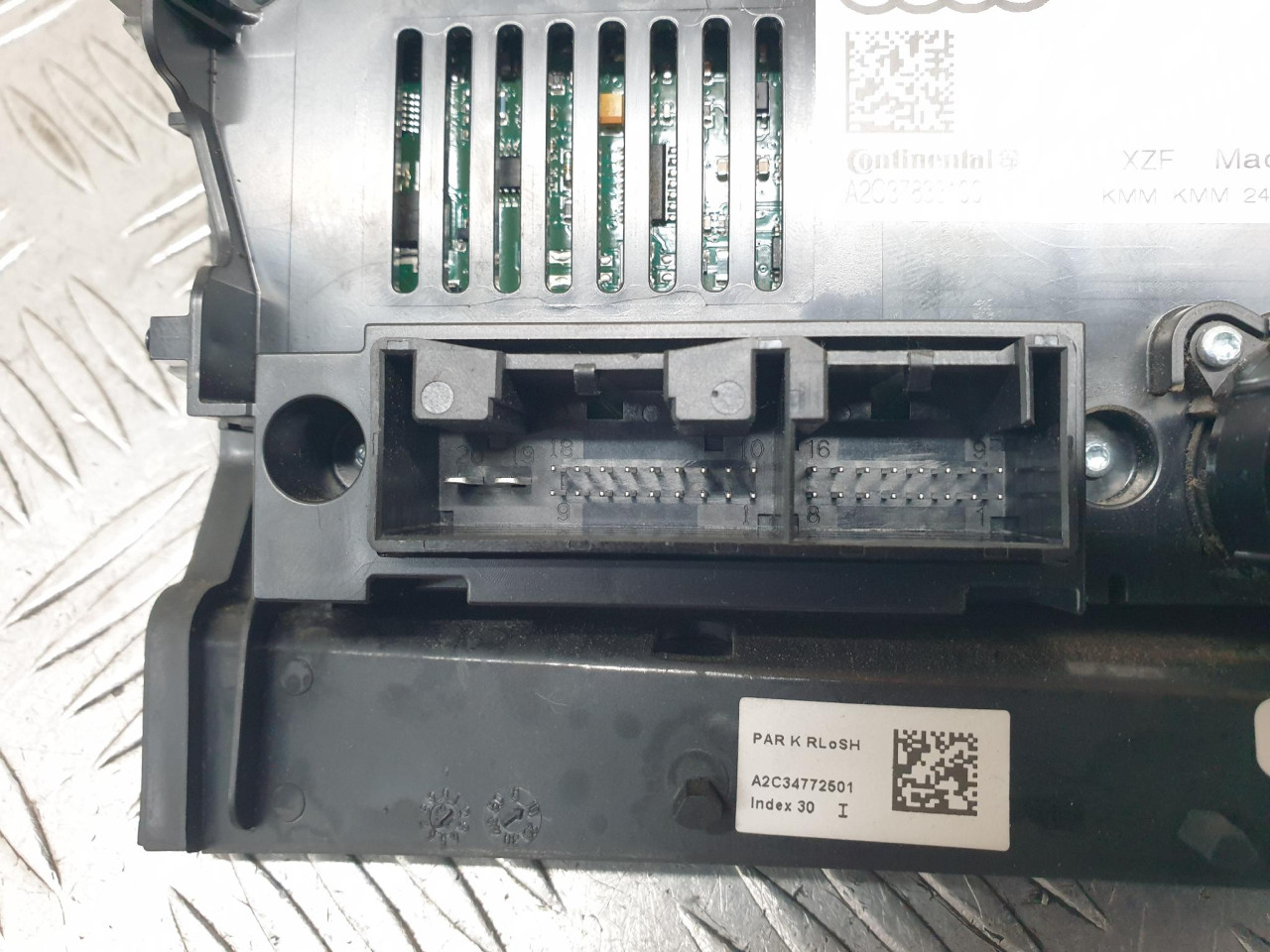 PREKIDACI KLIME A5 8T (11-16) 8K2820043S DIJELOVI