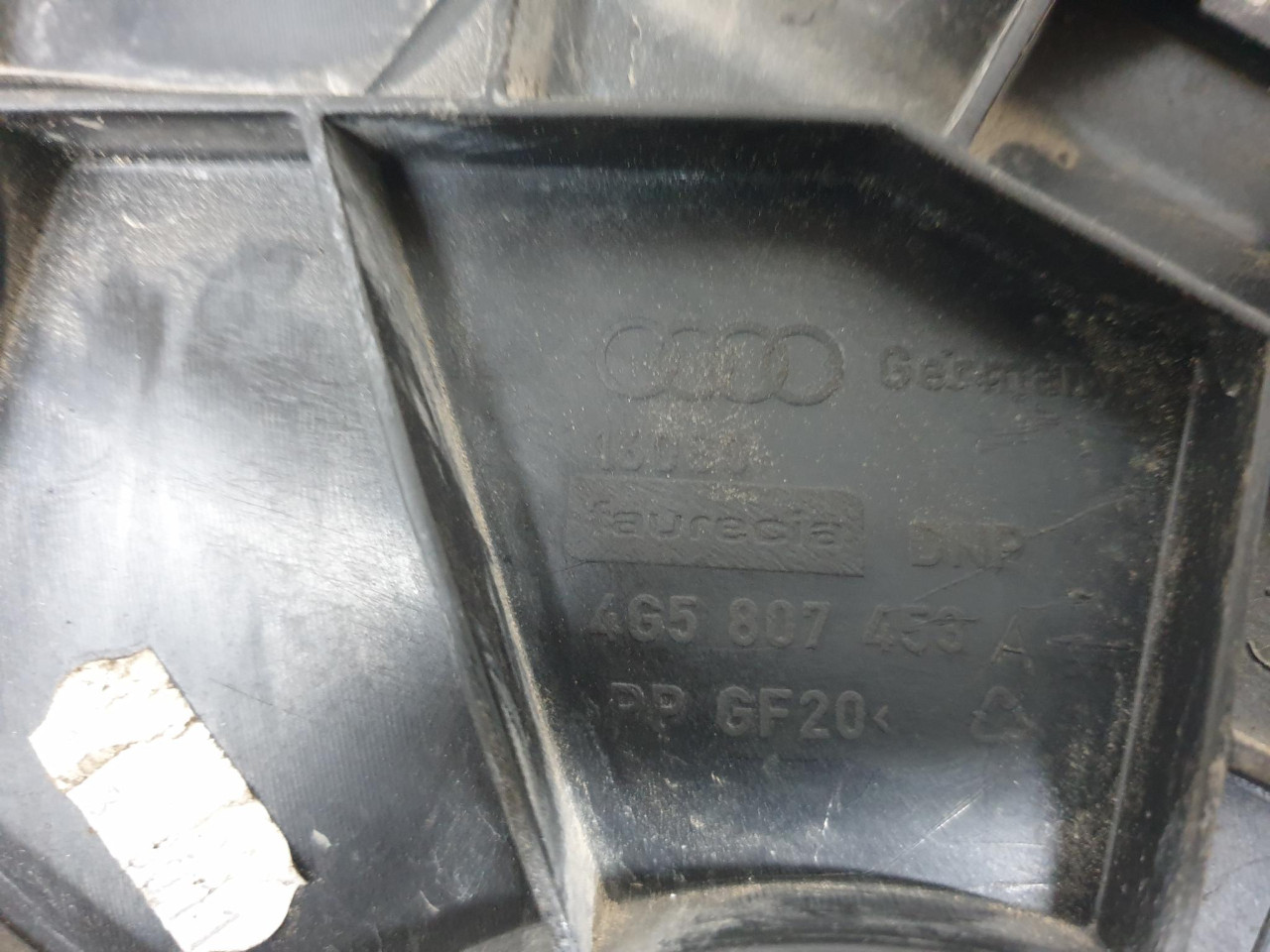 L NOSAC ZADNJEG BRANIKA A6 4G (10-14) 4G5807453A