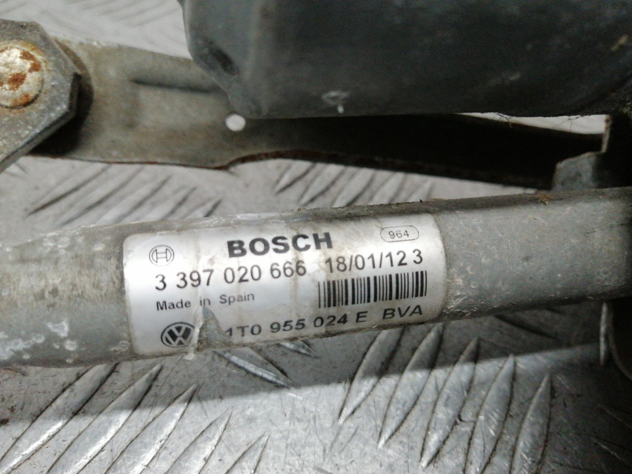 MOTORIC POLUGE BRISACA Touran (03-06) 1T0955024E