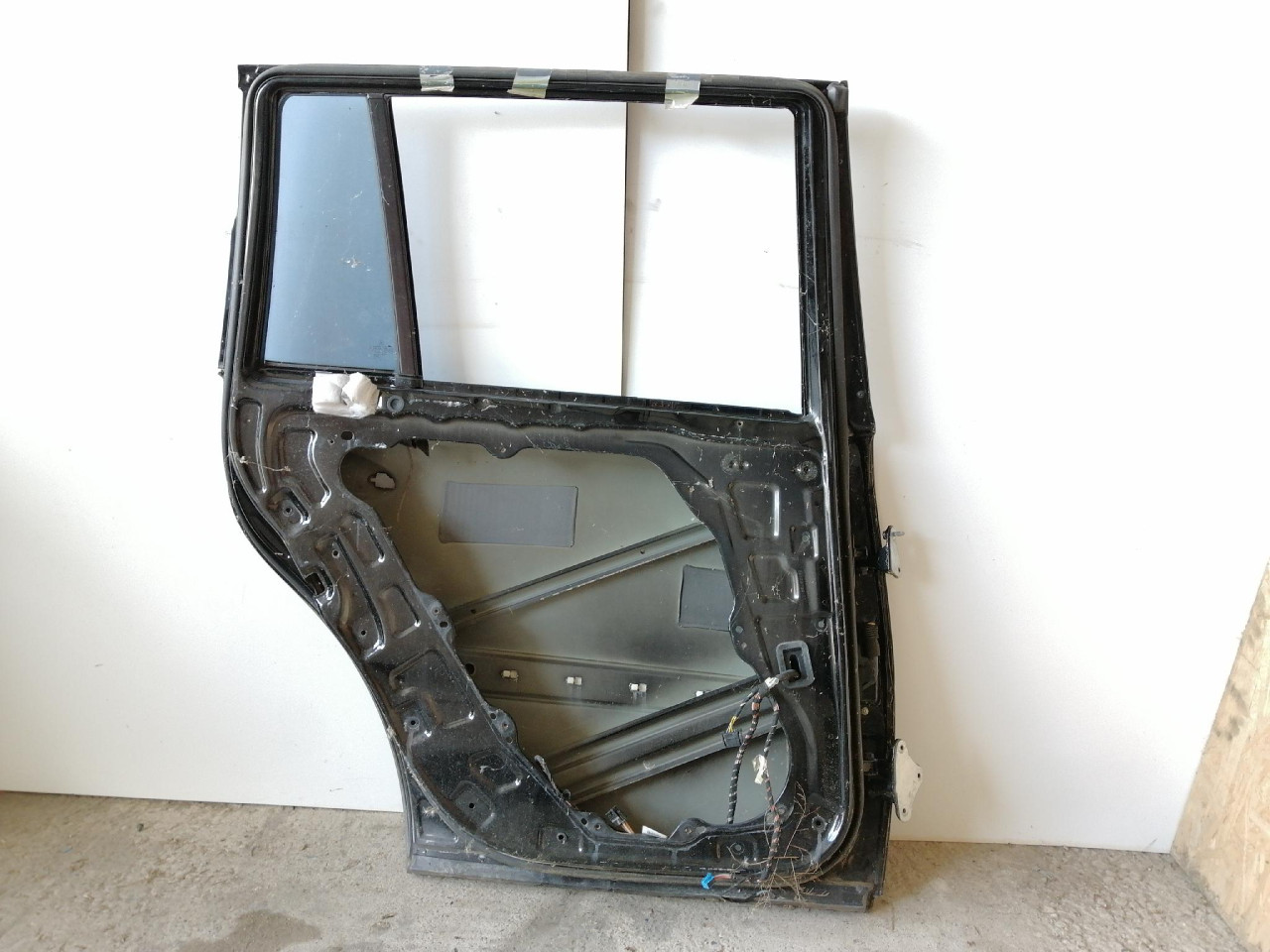 ZL VRATA GL X164 (06-09) DIJELOVI
