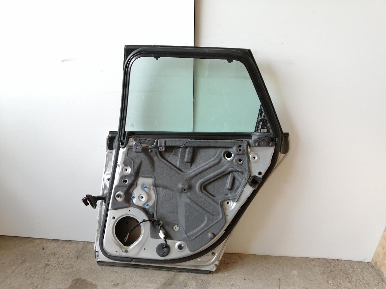 ZD VRATA A4 B7 (04-08) DIJELOVI