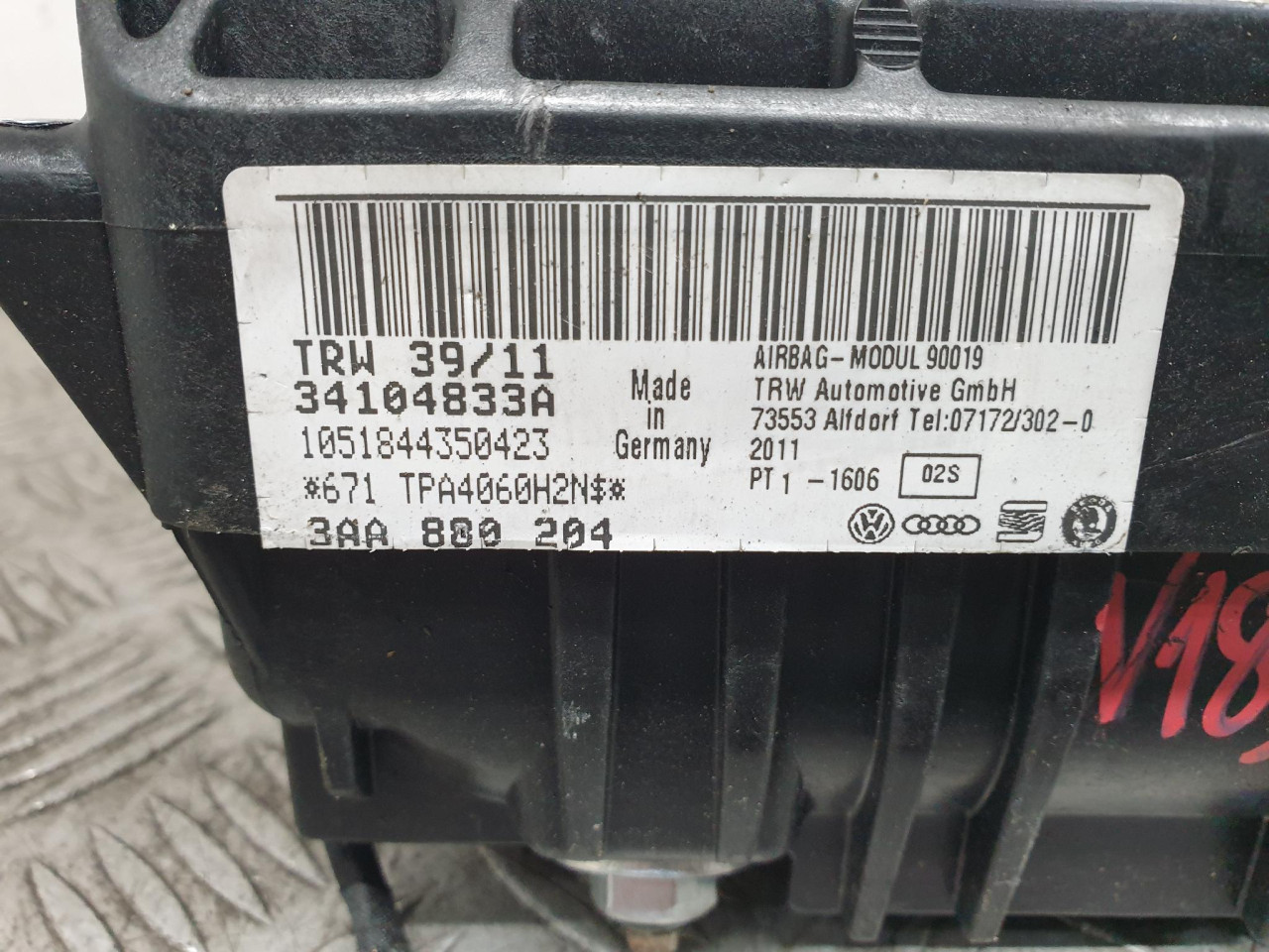 DESNI AIRBAG SUVOZAC Pasat 7 (10-15) 3AA880204 DIJELOVI