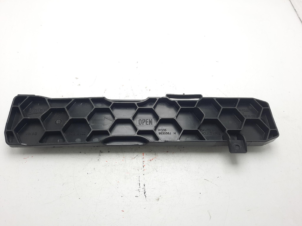 PLASTIKA RAZNO Pasat 7 (10-15) 1K0819422B DIJELOVI