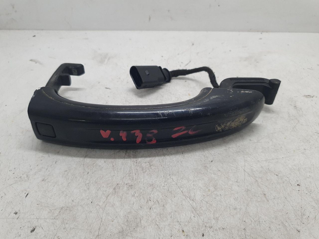 ZL STEKA - RUCKA VRATA Q7 4L (08-15) 4L0837205B