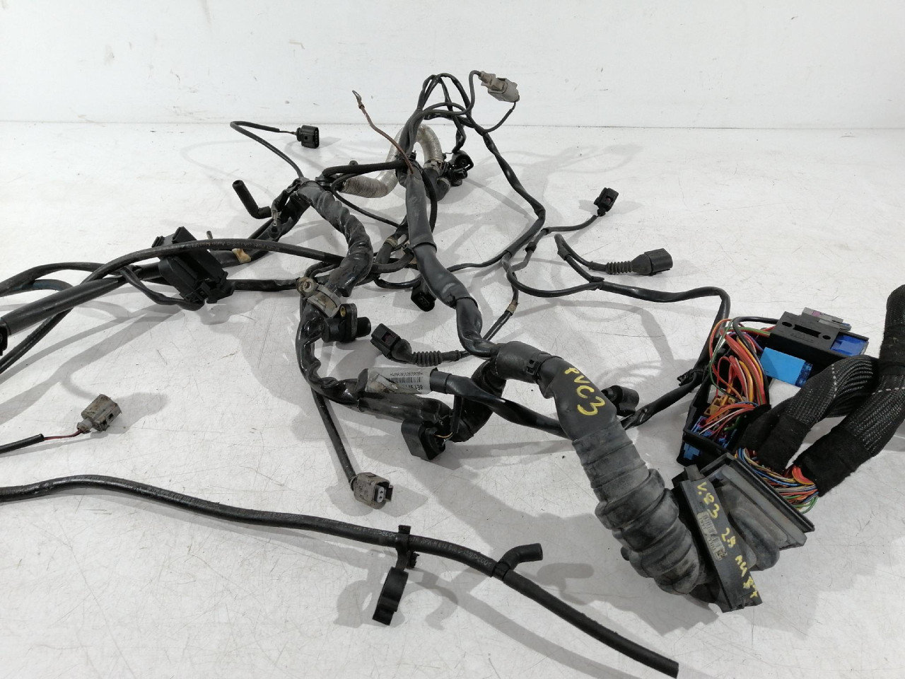 INSTALACIJA MOTORA A4 B7 (04-08) BDG 2.5 120kW DIJELOVI