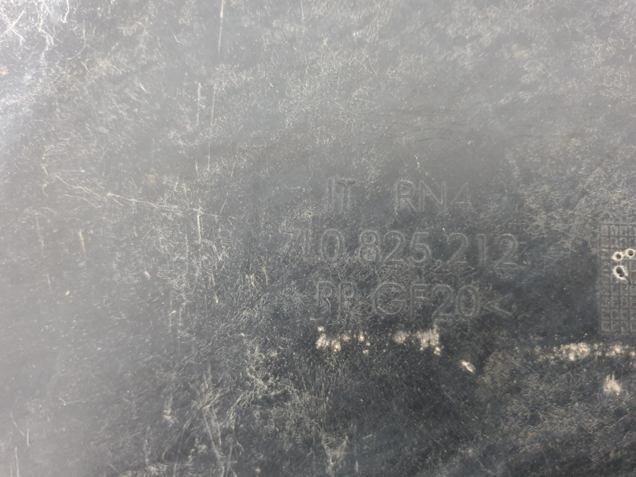D PODNA ZASTITA Touareg 7L (02-07) 7L0825212 DIJELOVI