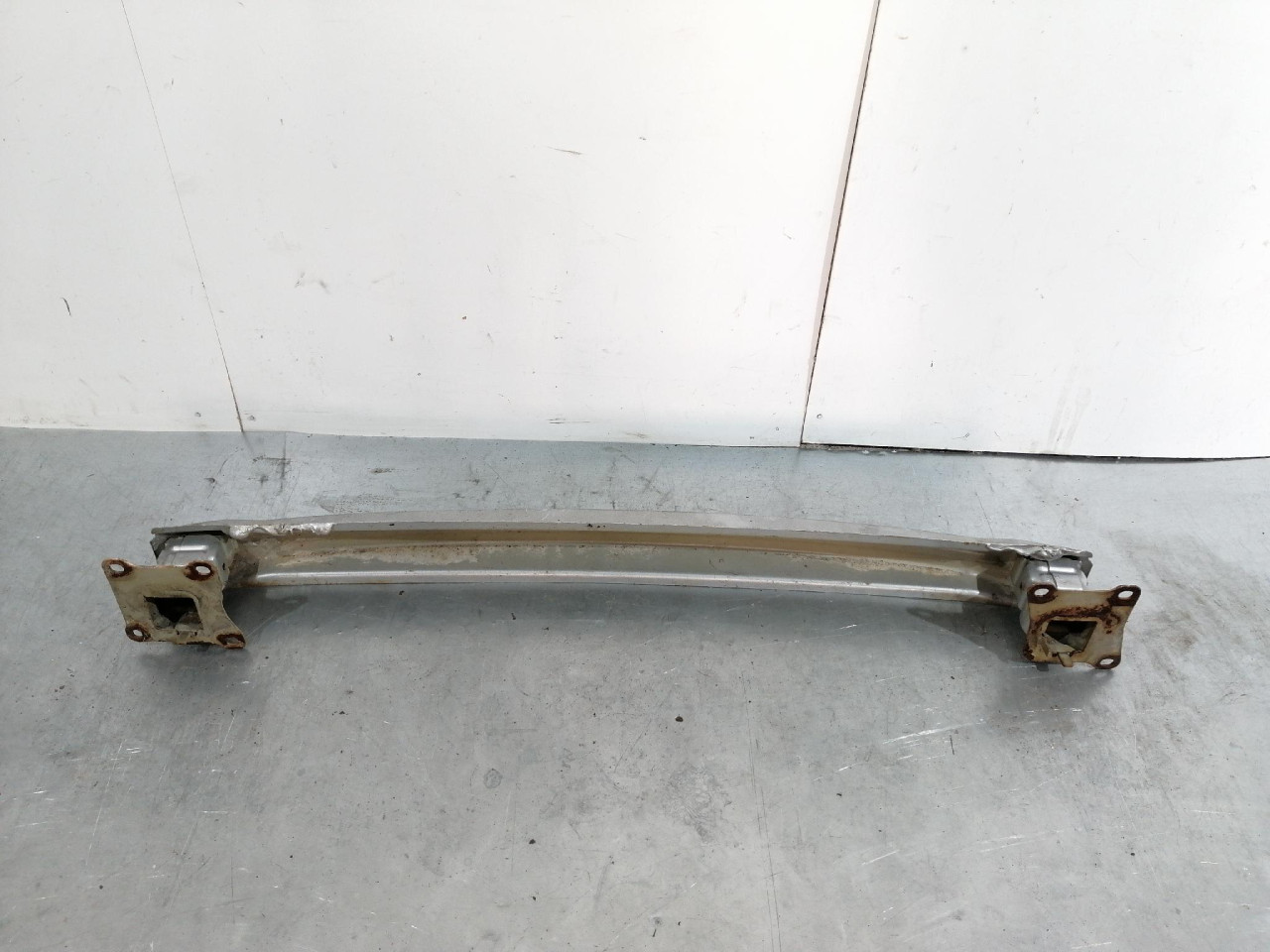 ZADNJA SINA GREDA Yeti (09-13) 5L6807305B DIJELOVI