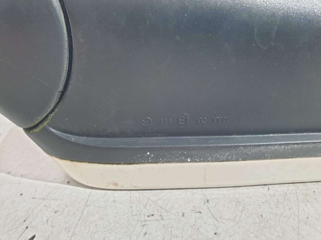 L RETROVIZOR Q3 8U (11-14) E1021000 DIJELOVI