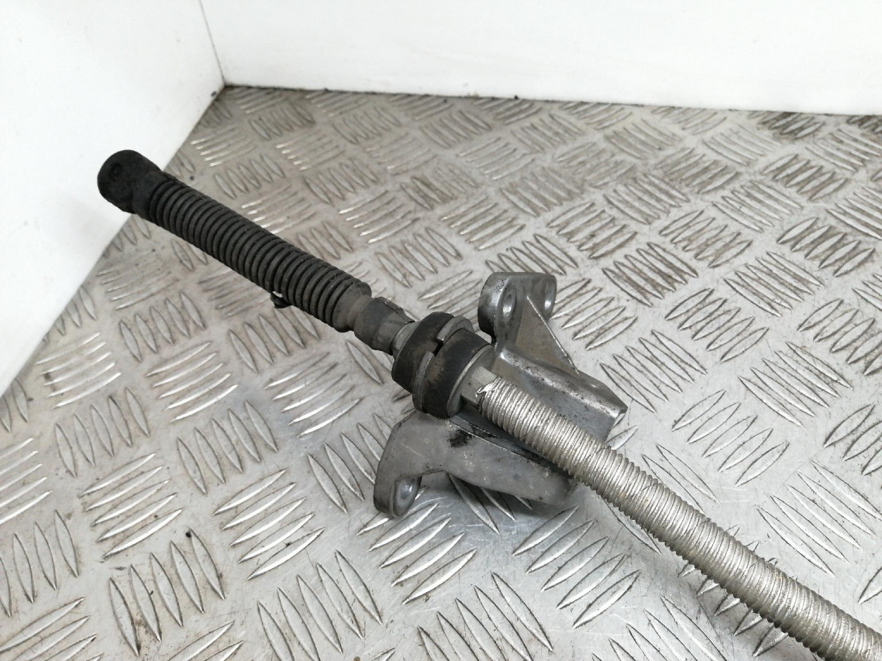 SALTEBLA A4 B7 (04-08) HEK 2.5 120kW 8E1713111R