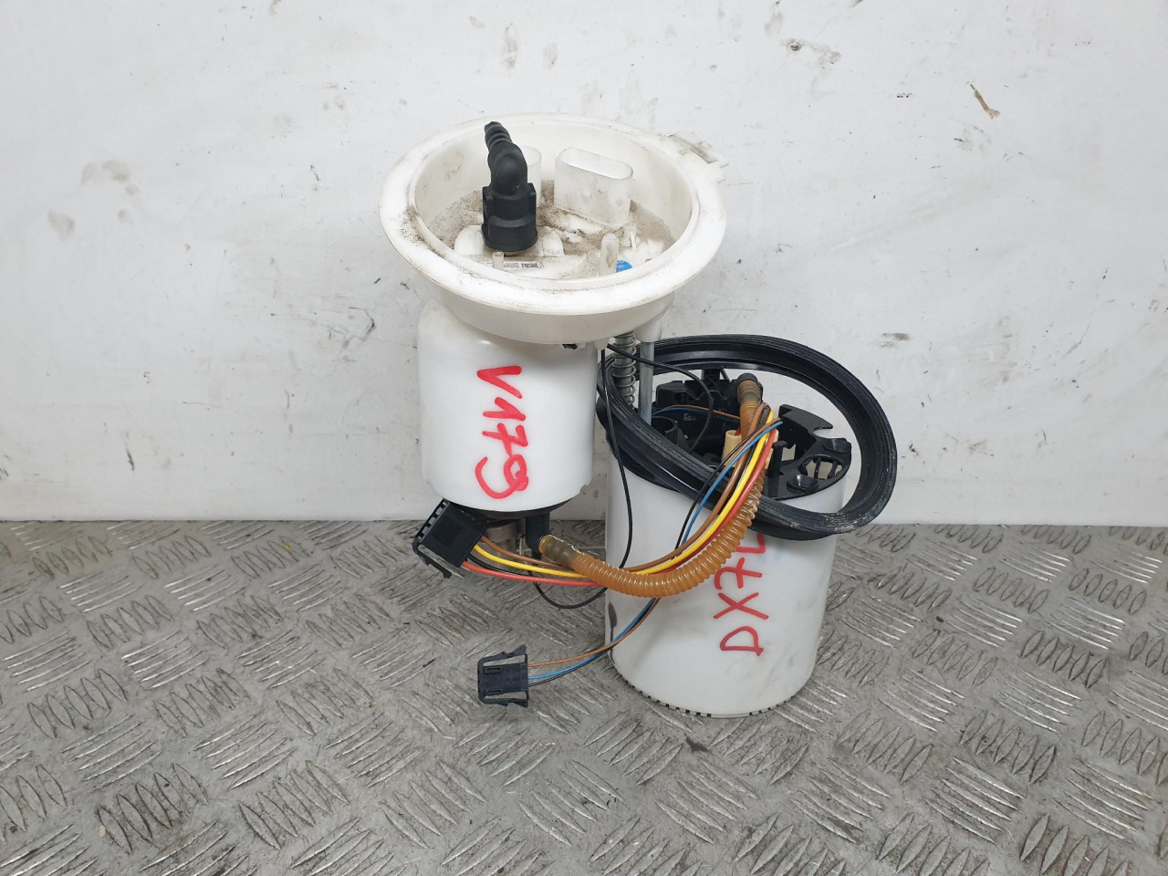 PUMPA REZERVOARA A6 4G (10-14) 4G0919051 DIJELOVI