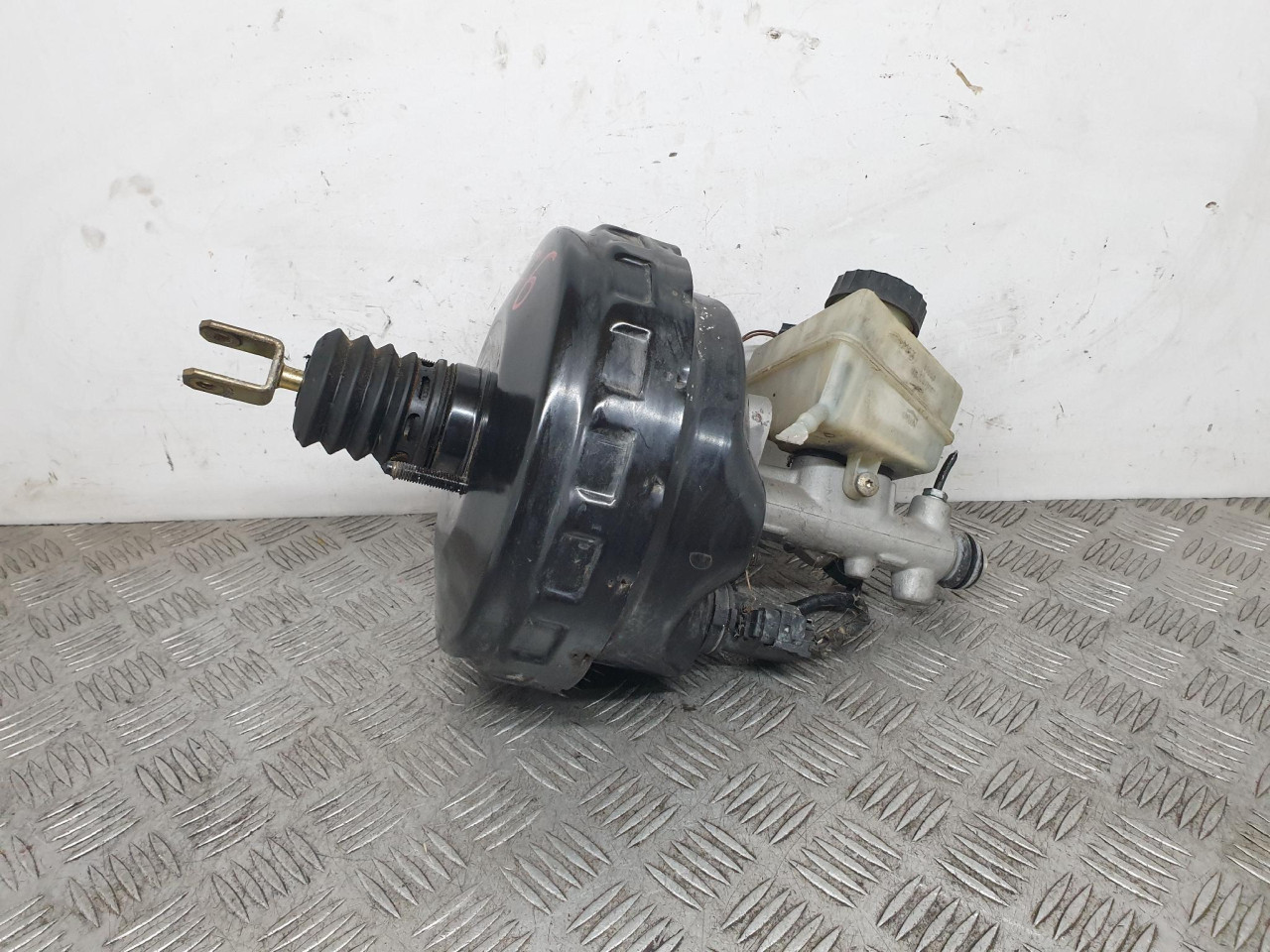 SERVO DOBOS C W203 (04-07) A0054304730 DIJELOVI